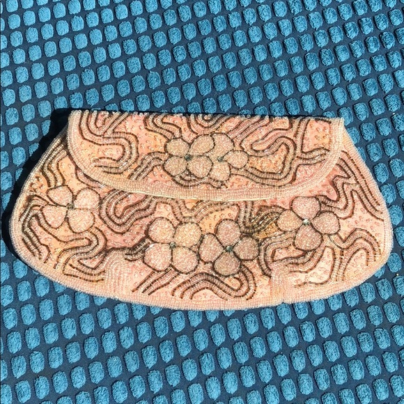 Handbags - Vintage pink & black beaded clutch